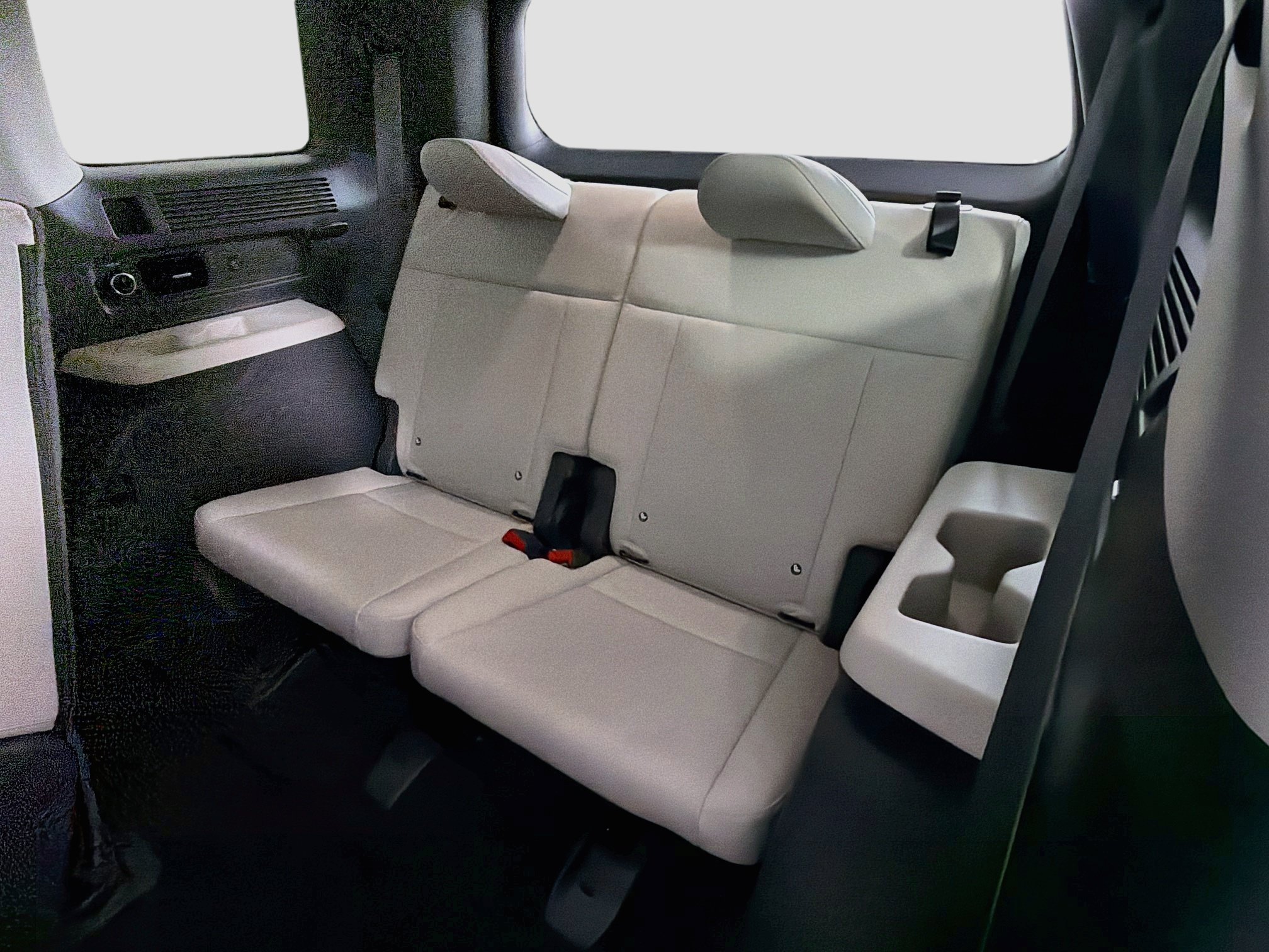 Used 2026 Hyundai Santa Fe SEL FWD image 30