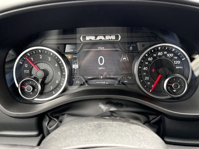New 2026 RAM 1500 4x4 Crew Cab image 17
