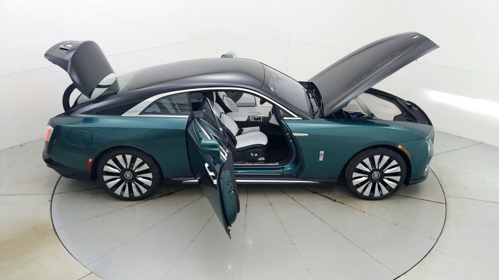 Used 2024 Rolls-Royce Spectre w/ Spectre Launch Package image 27