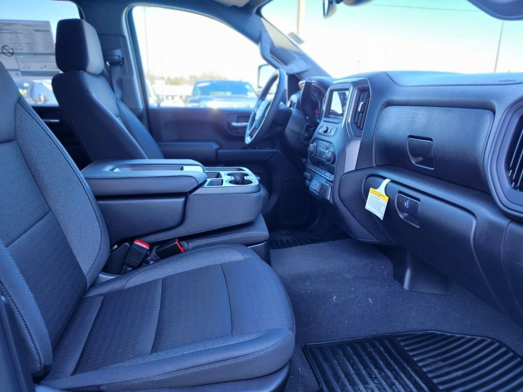 New 2026 Chevrolet Silverado 2500 Custom w/ Custom Value Package image 9