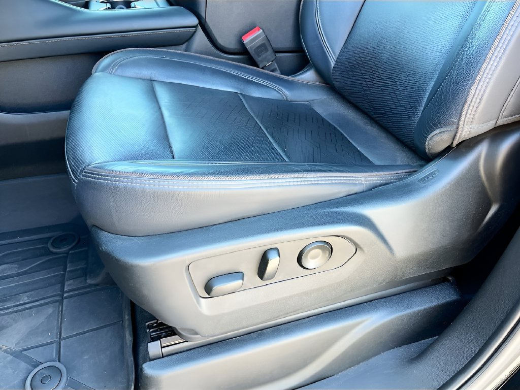 Used 2022 Chevrolet Tahoe High Country RWD image 19