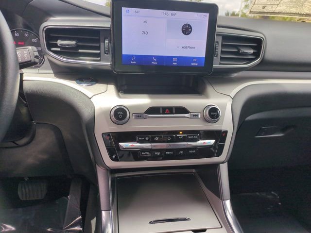 Used 2022 Ford Explorer XLT w/ Equipment Group 202A RWD image 20