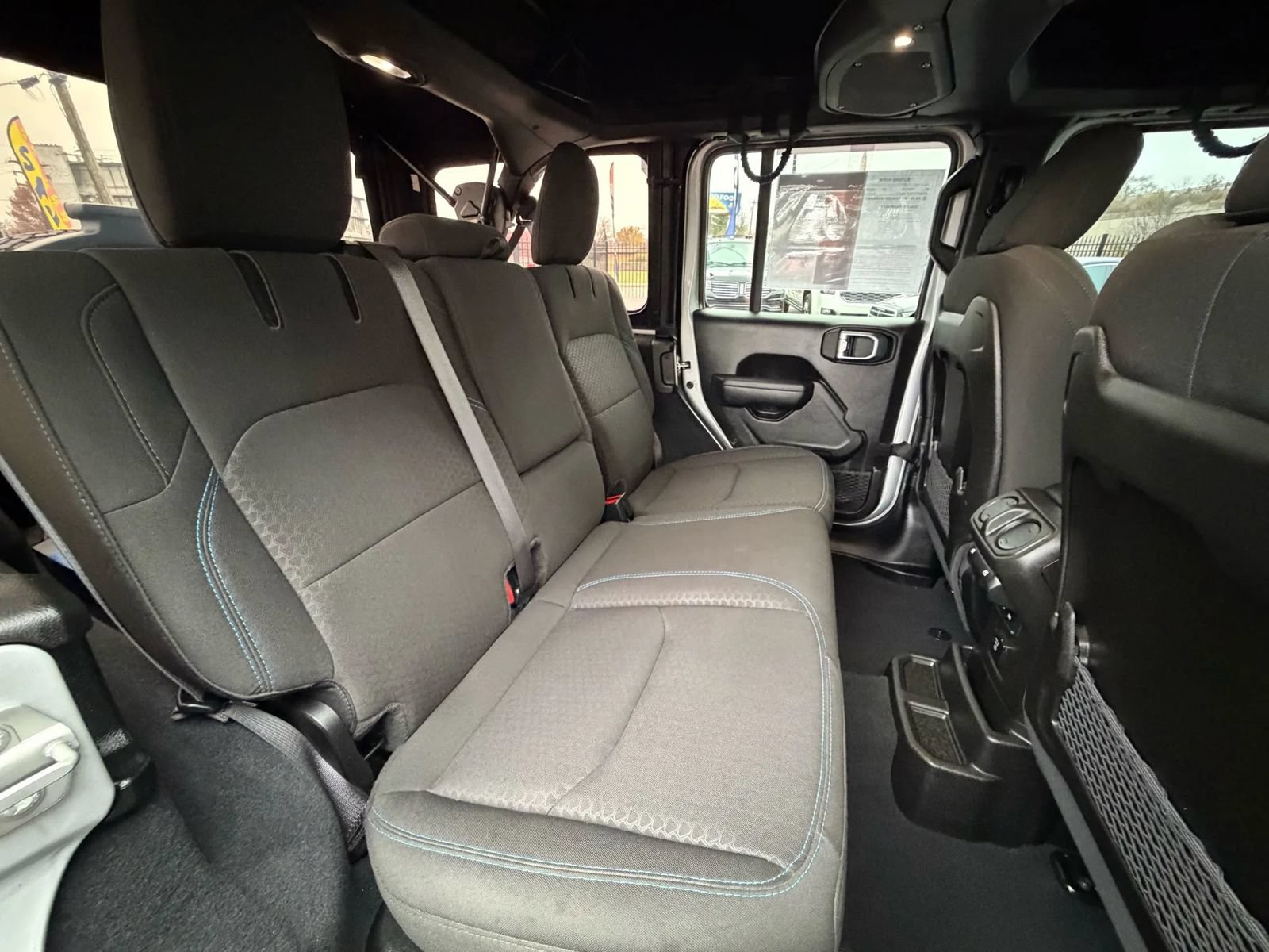 Used 2024 Jeep Wrangler Unlimited Rubicon 4xe w/ Safety Group AWD/4WD image 40