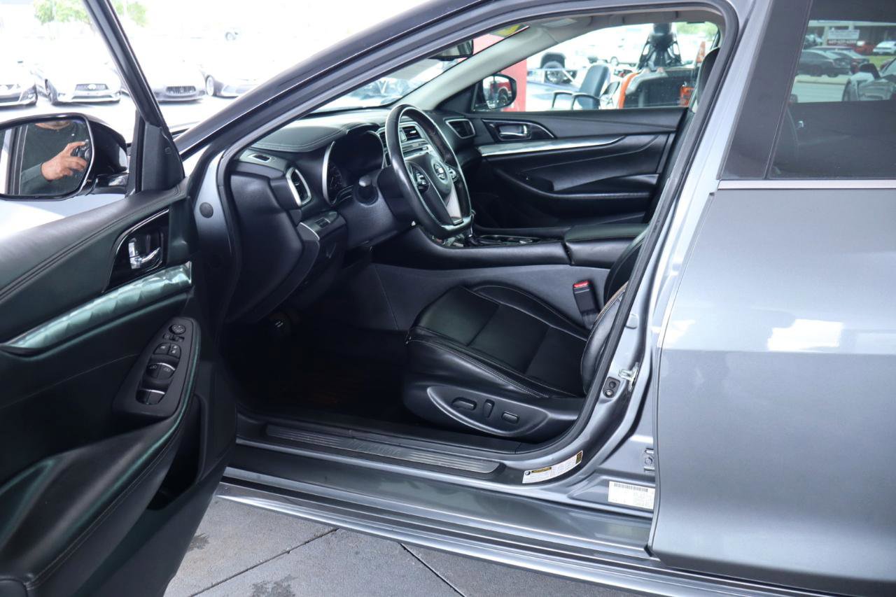 Used 2020 Nissan Maxima 3.5 SV w/ Floor Mat Group FWD image 14