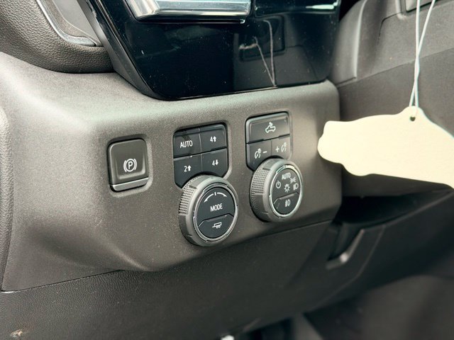 Used 2024 Chevrolet Silverado 1500 LT Trail Boss w/ Protection Package AWD/4WD image 9
