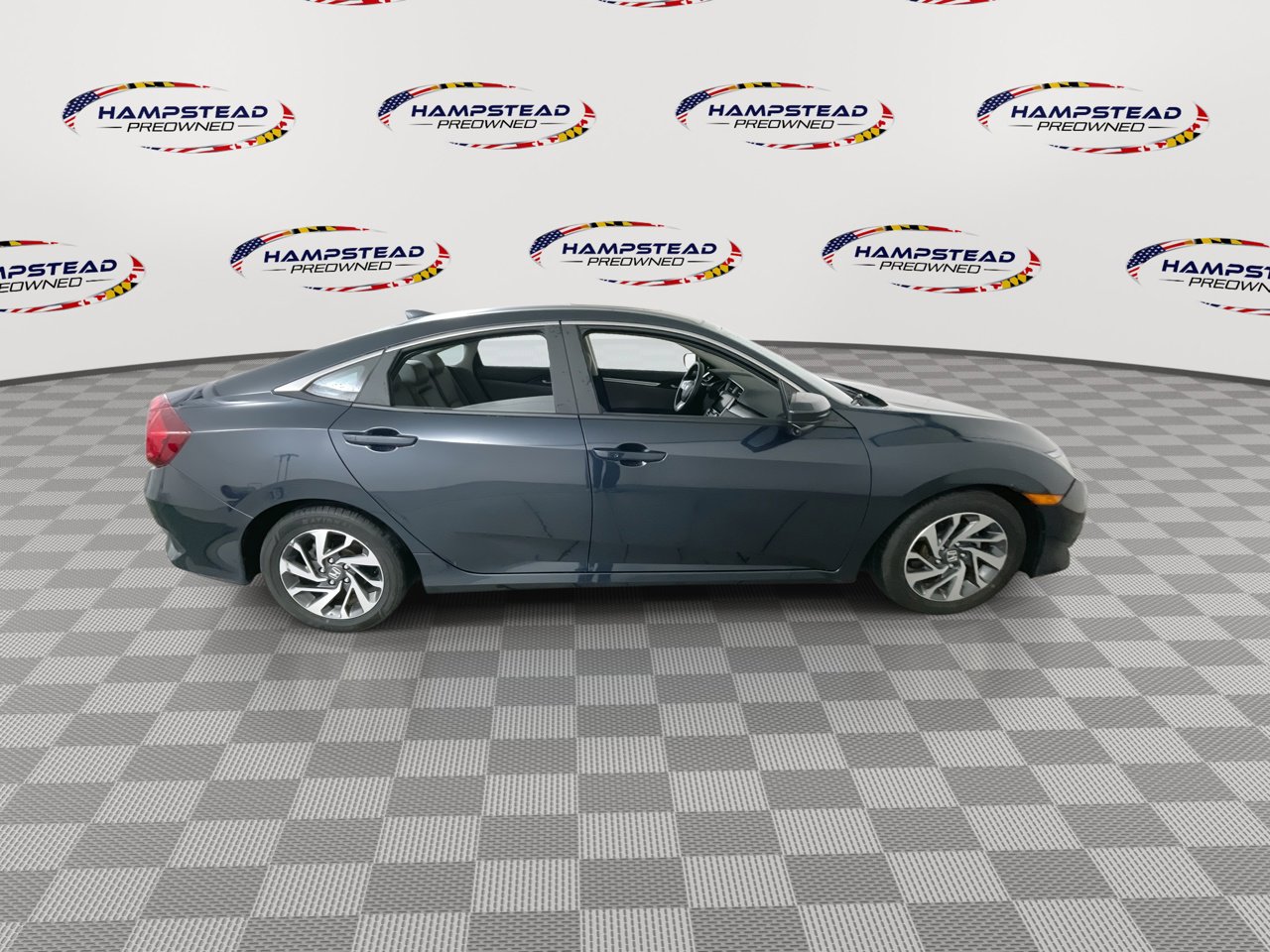Used 2018 Honda Civic EX image 9