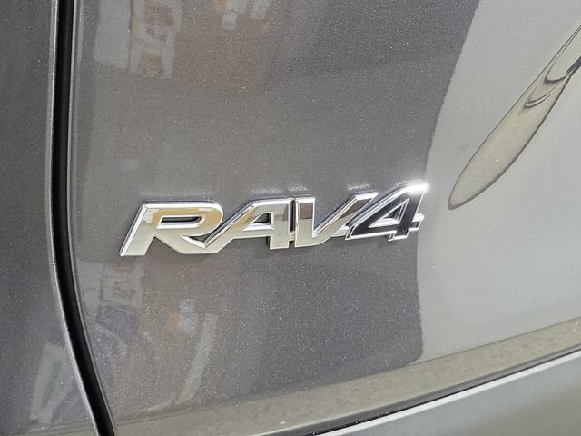 Used 2024 Toyota RAV4 XLE Premium FWD image 9