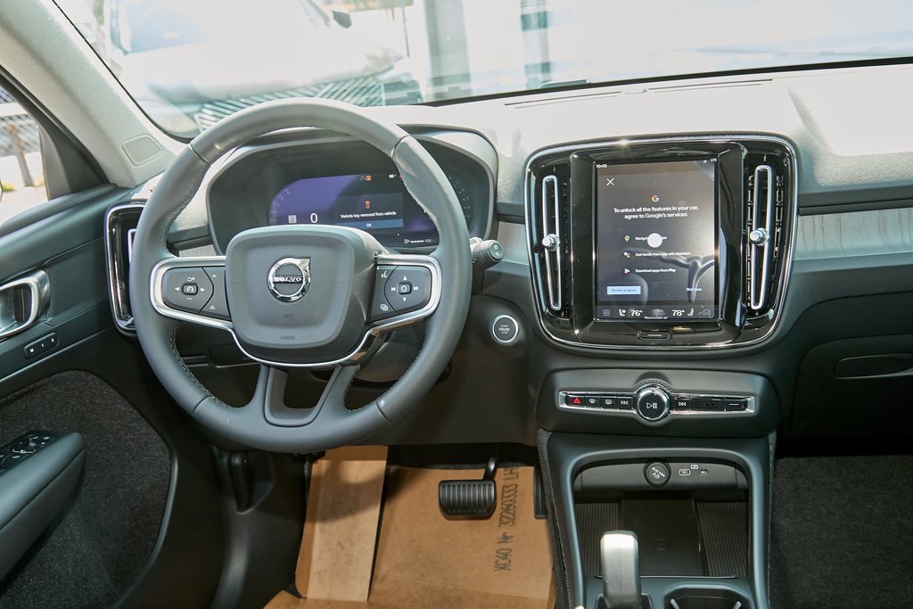 New 2026 Volvo XC40 B5 Core image 20