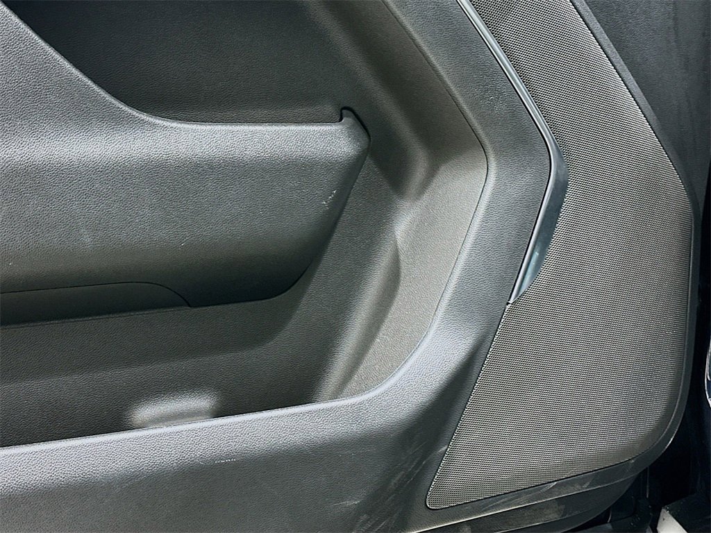 Used 2025 Chevrolet Tahoe LT image 19