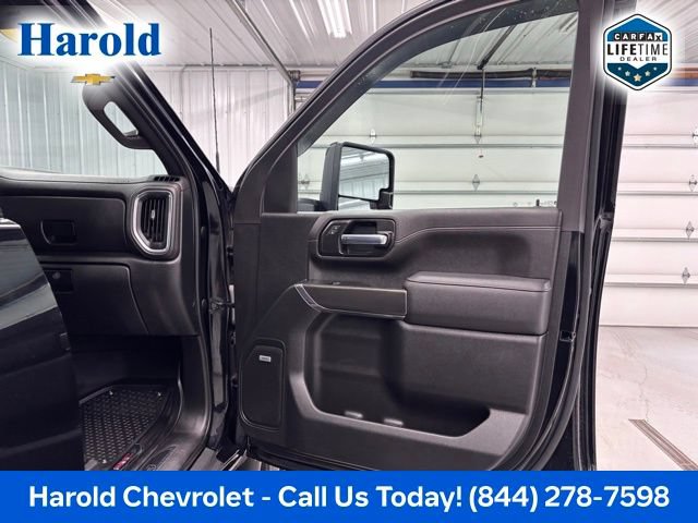 Used 2023 GMC Sierra 2500 AT4 w/ AT4 Premium Plus Package AWD/4WD image 10