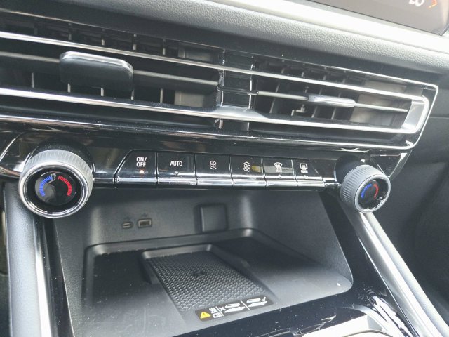 New 2027 Chevrolet Traverse LT w/ Midnight/Sport Edition FWD image 26