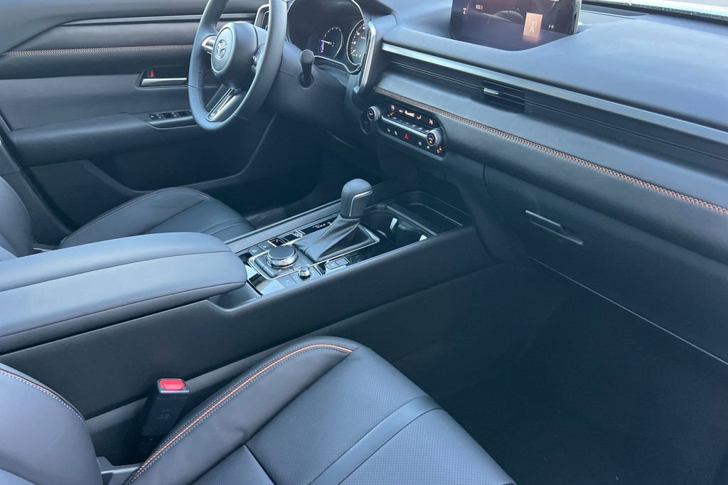 New 2026 MAZDA CX-50 AWD 2.5 Hybrid w/ Weather Package image 17