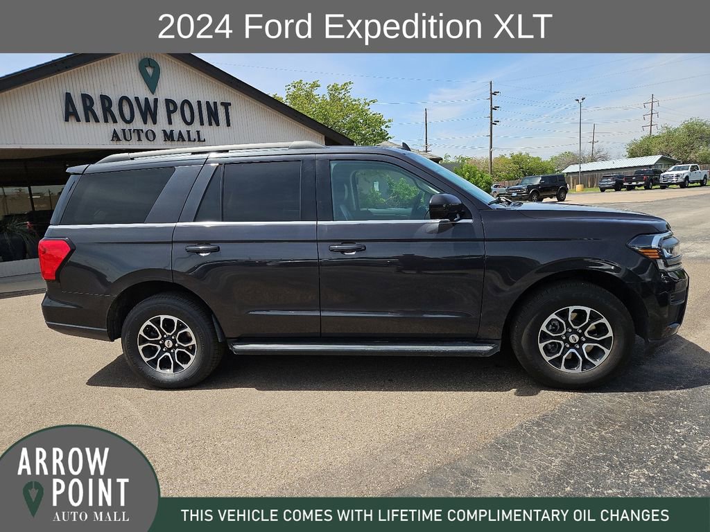 Used 2024 Ford Expedition XLT RWD image 13