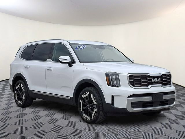 Used 2023 Kia Telluride S AWD/4WD image 1