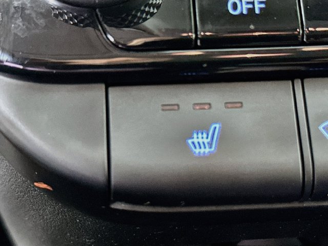 Used 2022 Hyundai Elantra Blue FWD image 16
