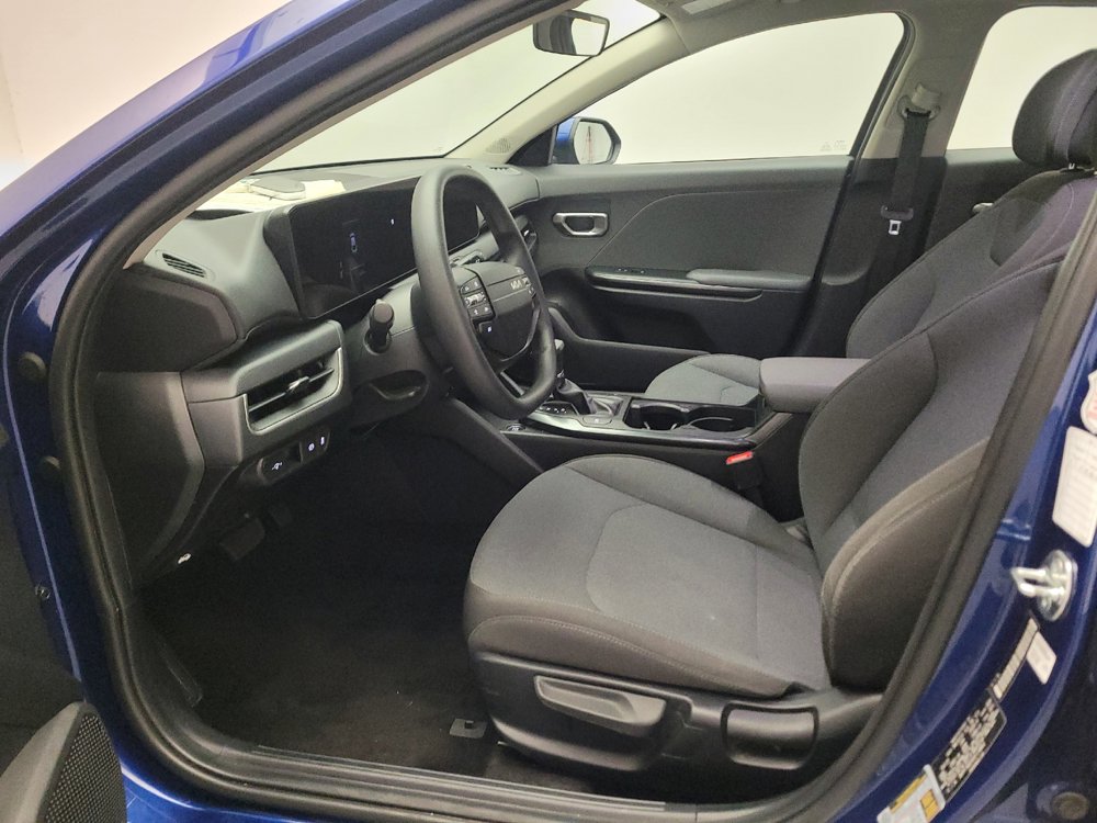 Used 2025 Kia K4 FWD image 17