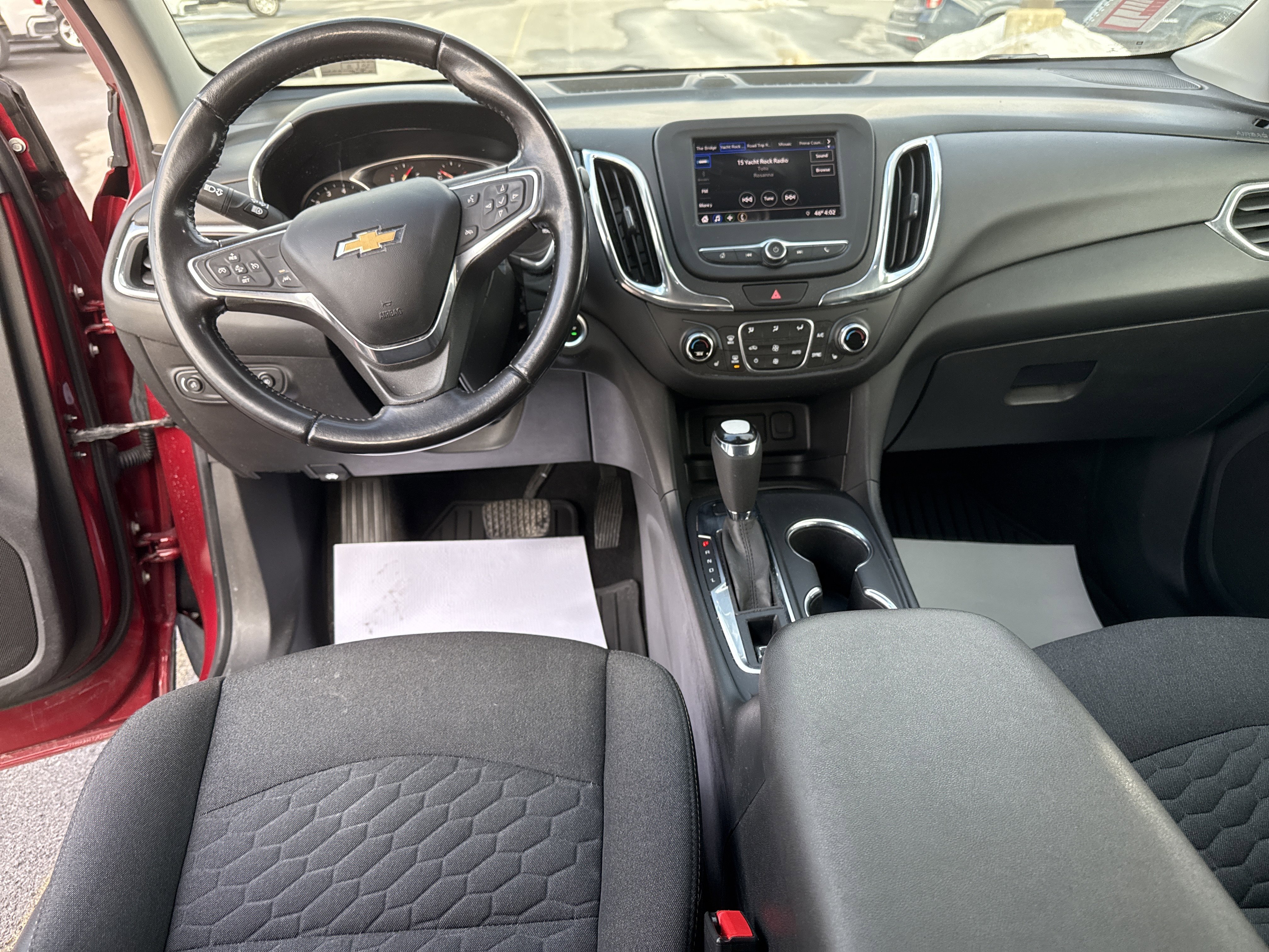 Used 2020 Chevrolet Equinox LT image 8