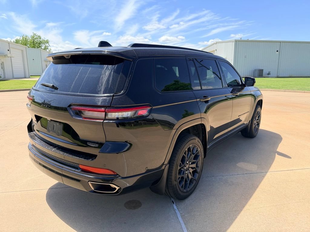Used 2024 Jeep Grand Cherokee L Summit AWD/4WD image 4
