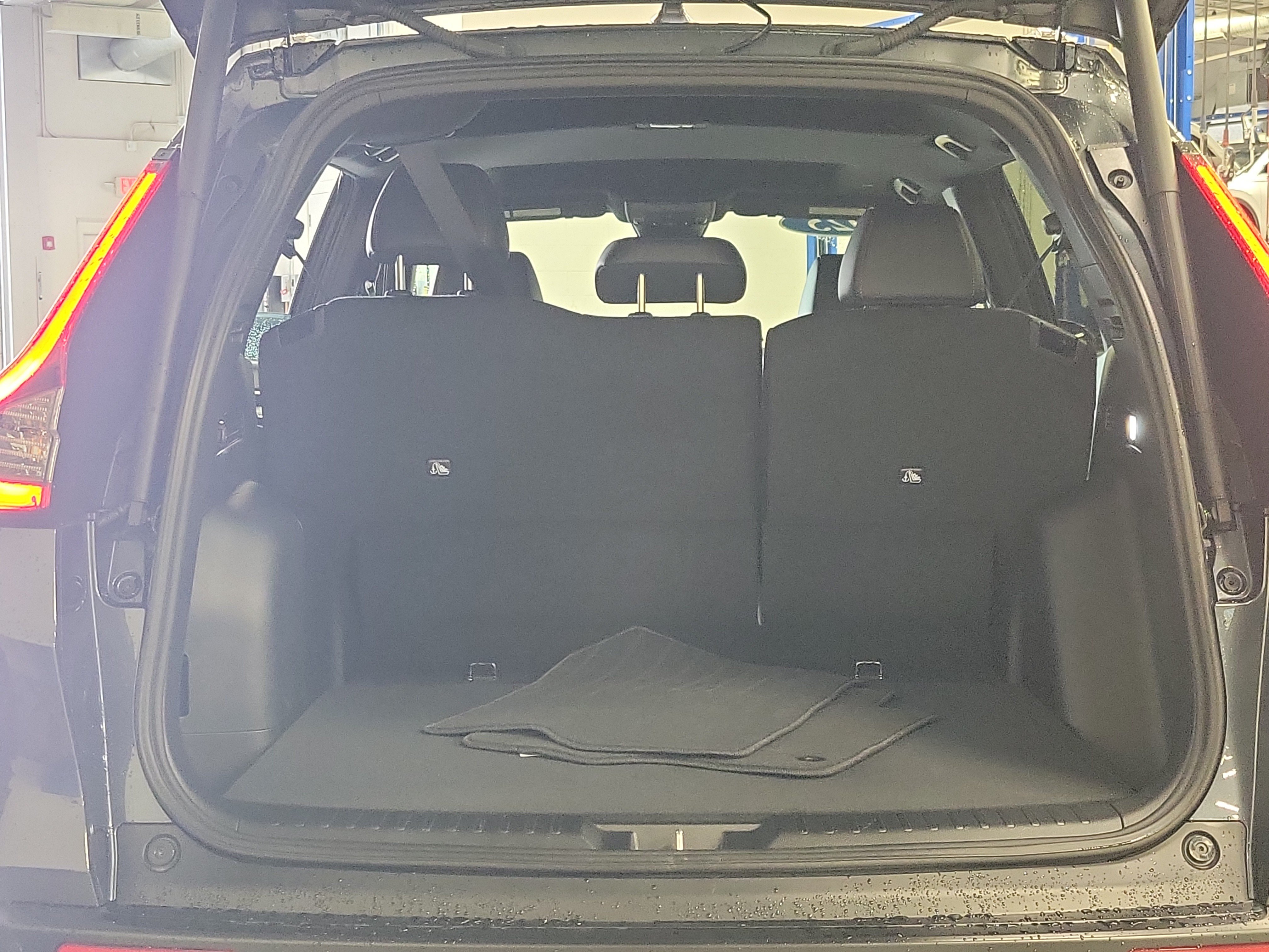 Used 2025 Honda CR-V Sport Touring image 10