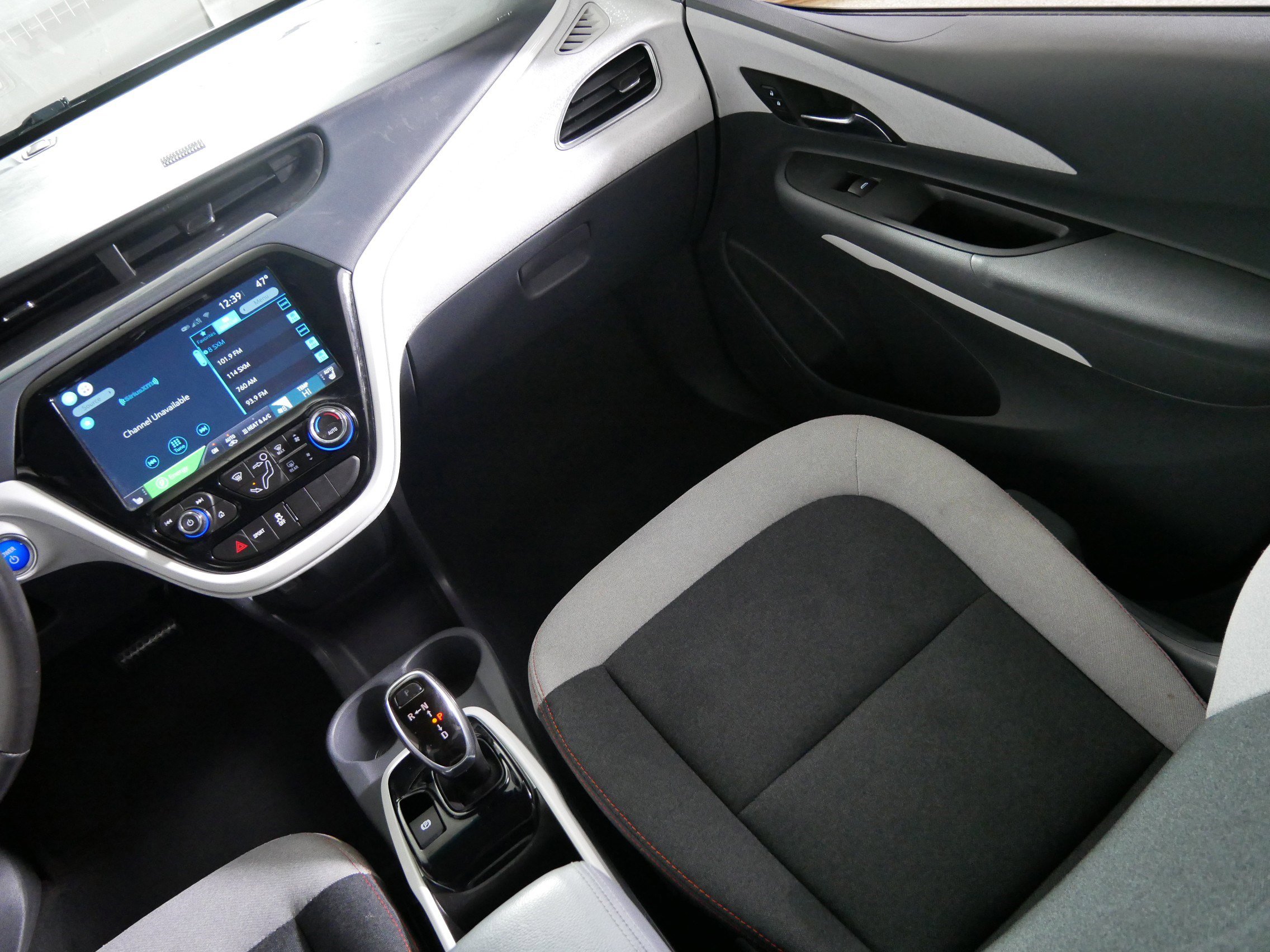 Used 2017 Chevrolet Bolt LT FWD image 11