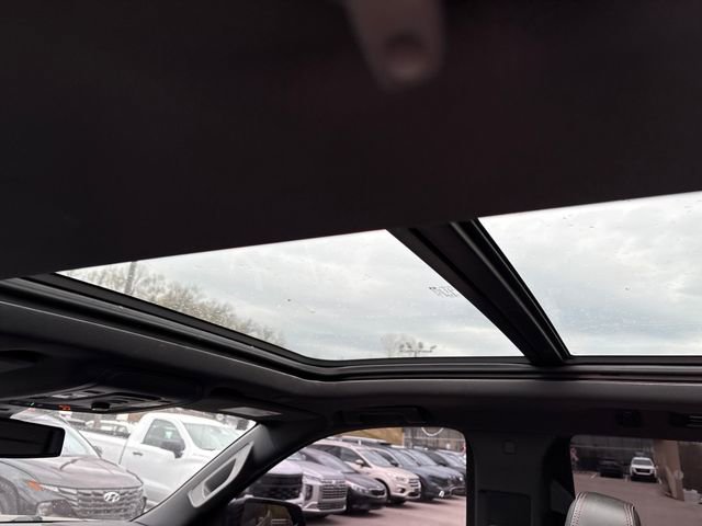 Used 2022 Chevrolet Tahoe RST image 12