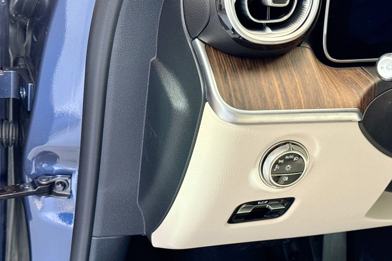 New 2026 Mercedes-Benz C 300 Sedan image 10