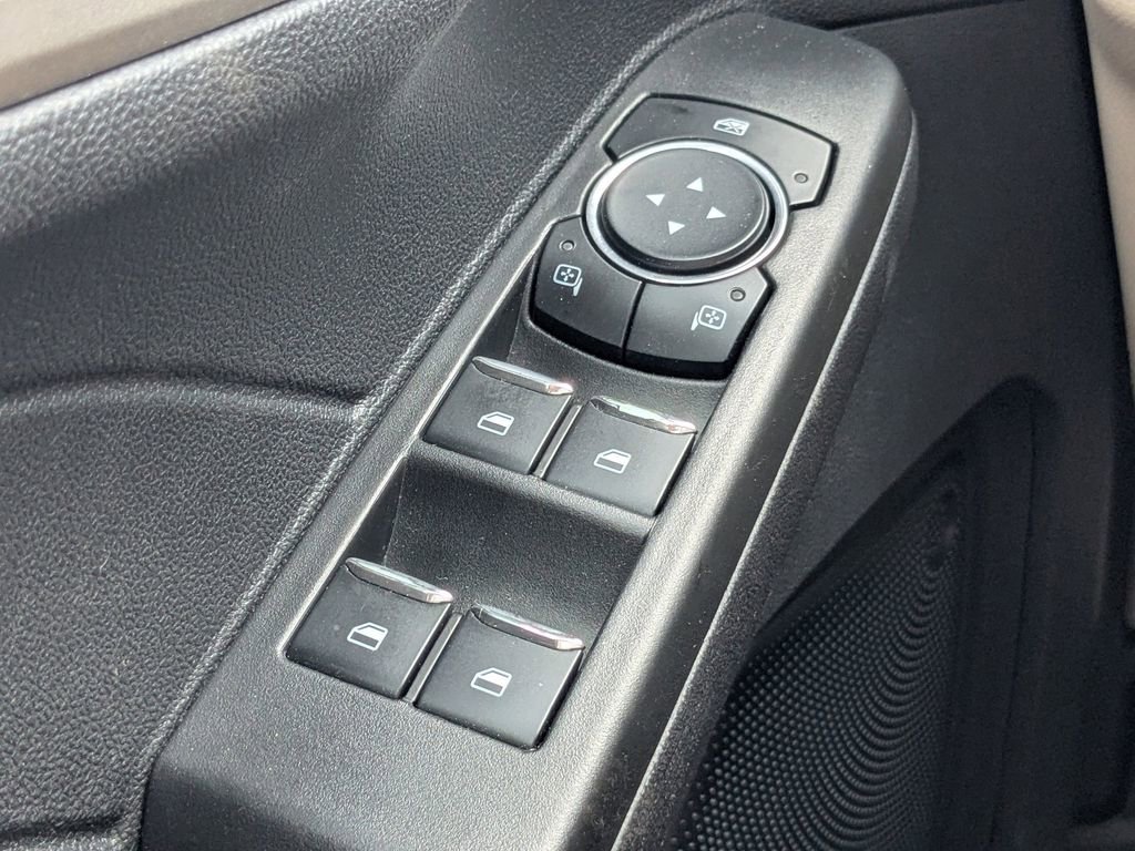 Used 2021 Ford Escape SE w/ Convenience Package image 25