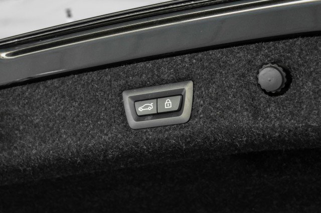 Used 2020 BMW 540i xDrive image 57