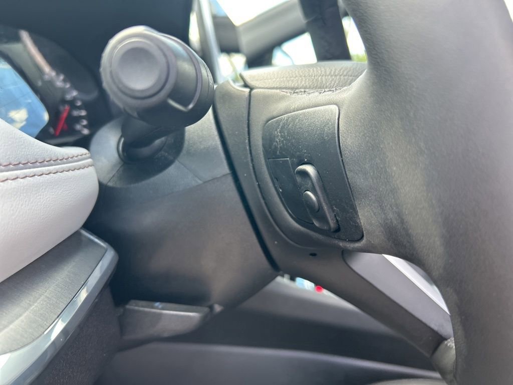 Used 2023 Jeep Compass Limited image 36