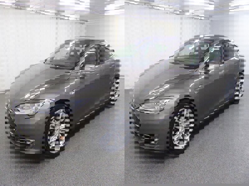 Used 2015 Tesla Model S 70D AWD/4WD image 3