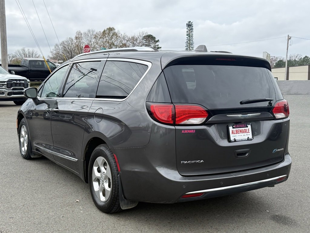 Used 2018 Chrysler Pacifica Limited image 6