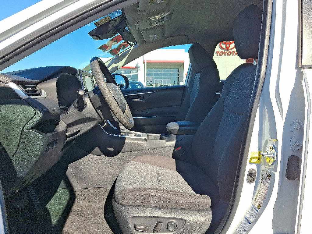 Certified 2022 Toyota RAV4 XLE AWD/4WD image 14