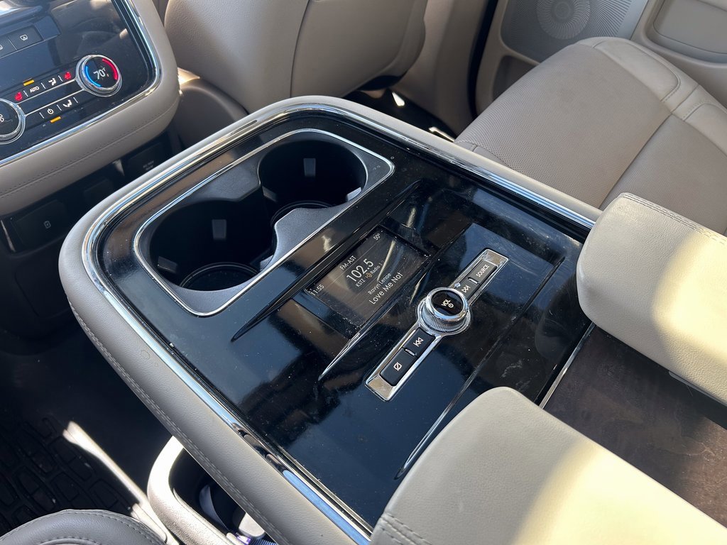 Used 2020 Lincoln Navigator Reserve w/ Luxury Package image 37