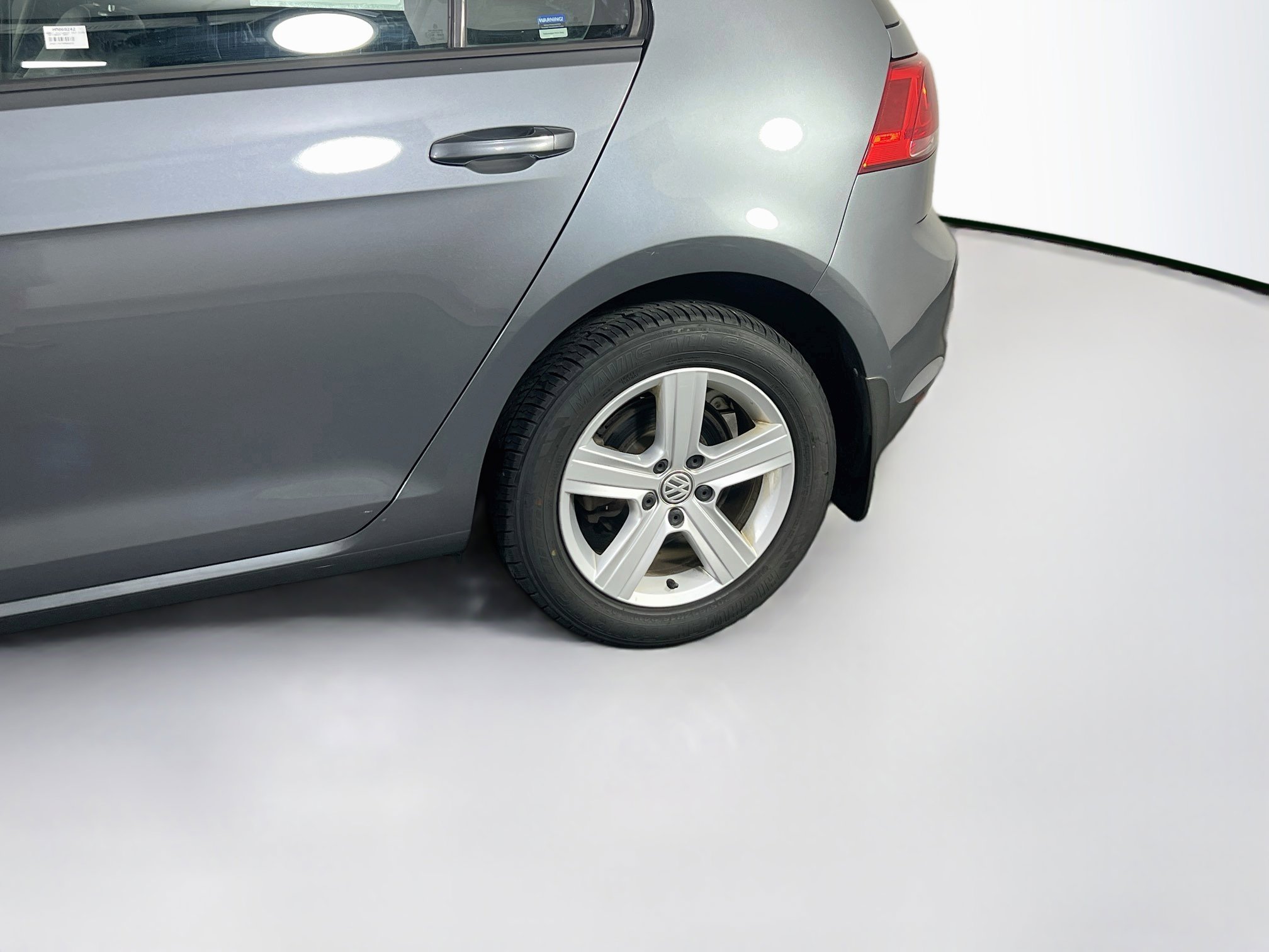 Used 2017 Volkswagen Golf Wolfsburg Edition FWD image 30