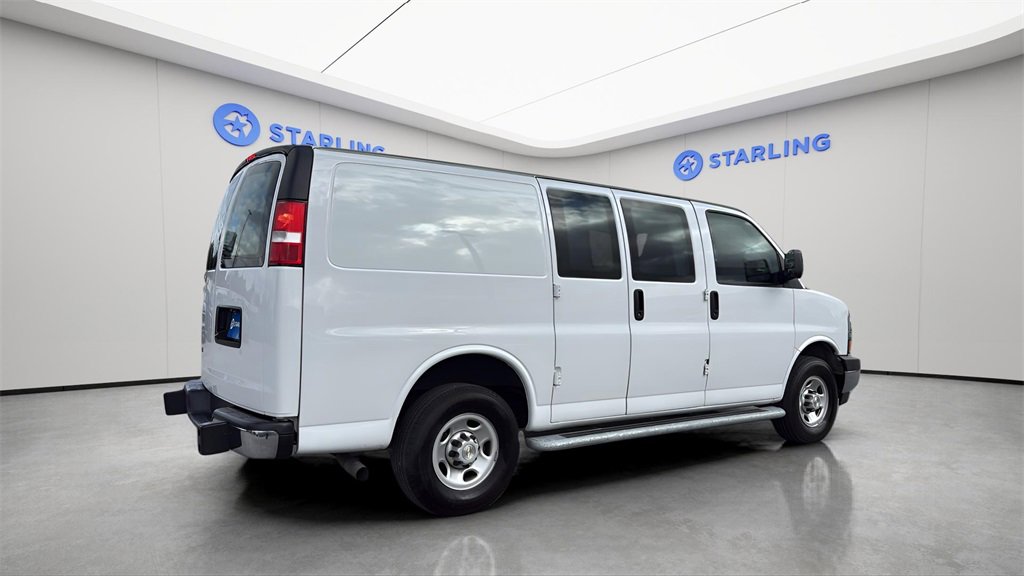 Used 2024 Chevrolet Express 2500 w/ Driver Convenience Package image 10