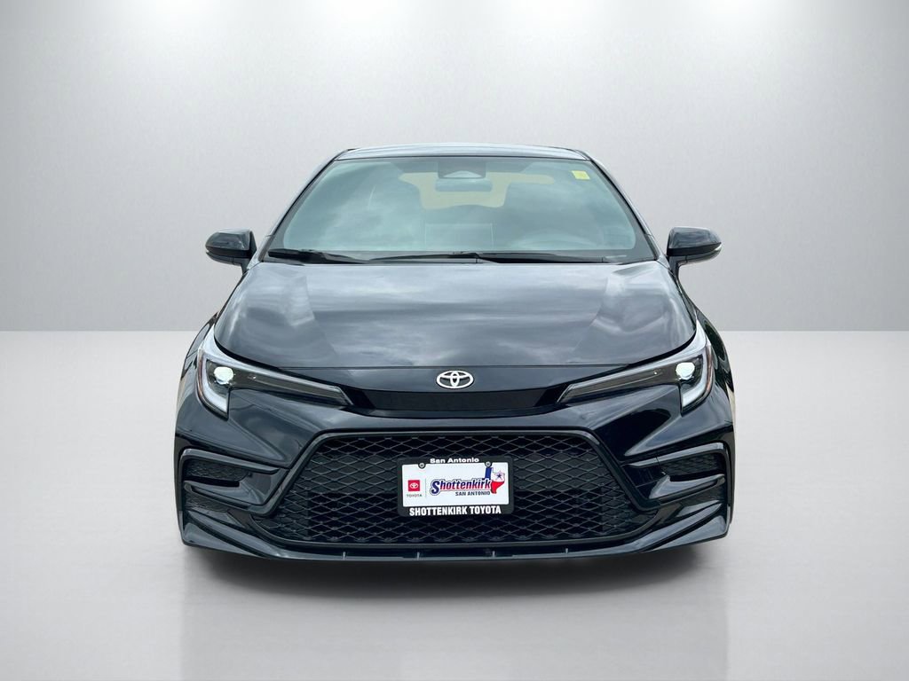 Used 2026 Toyota Corolla SE w/ SE Premium Package image 2