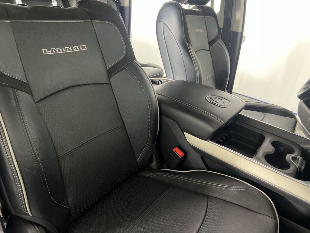 Used 2024 RAM 3500 Laramie AWD/4WD image 28