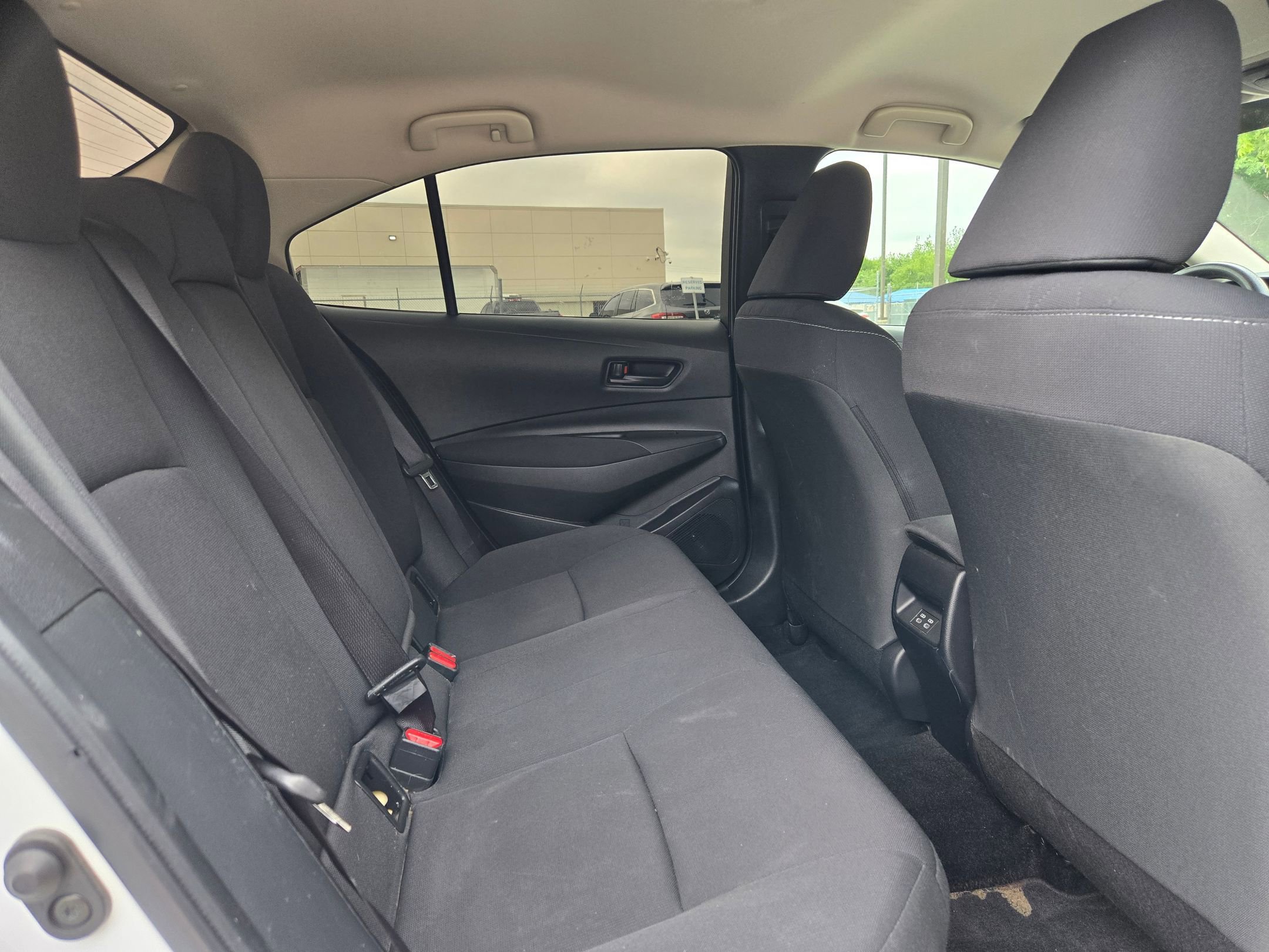 Used 2024 Toyota Corolla LE FWD image 24