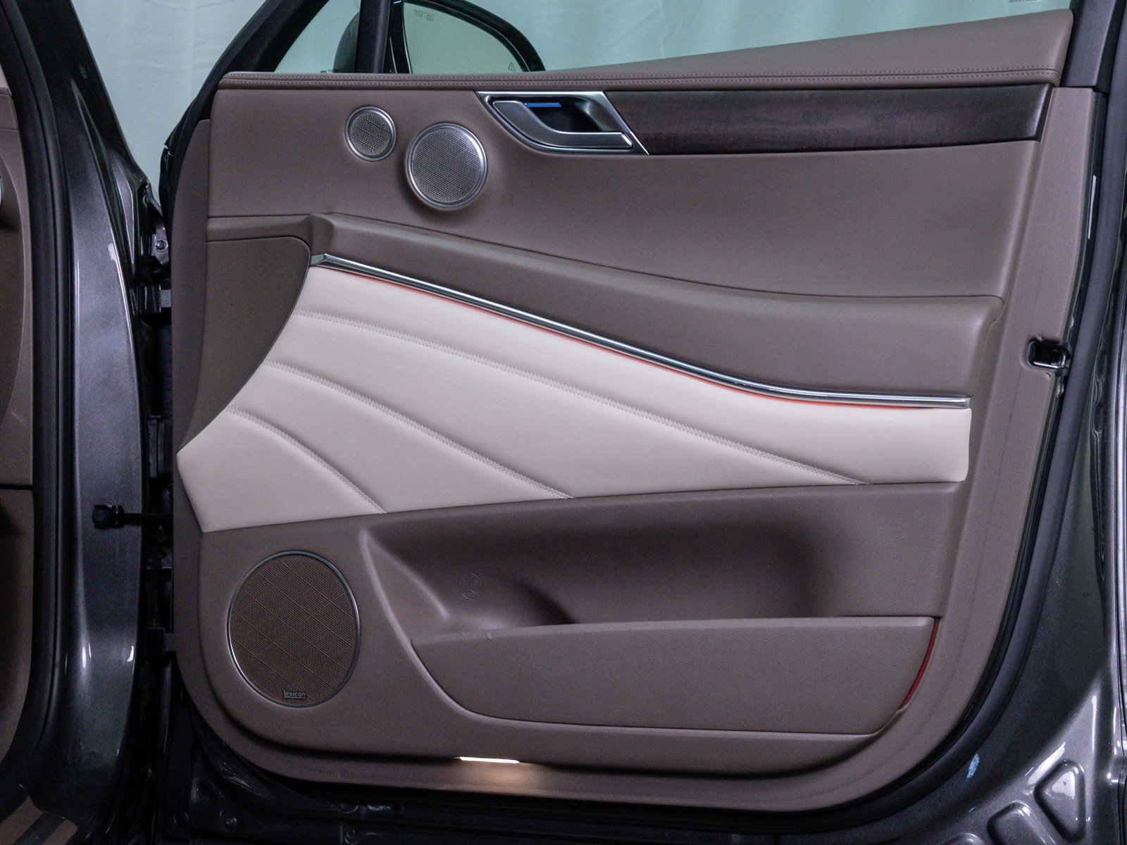 Used 2023 Genesis GV80 3.5T Prestige w/ Prestige Package image 10