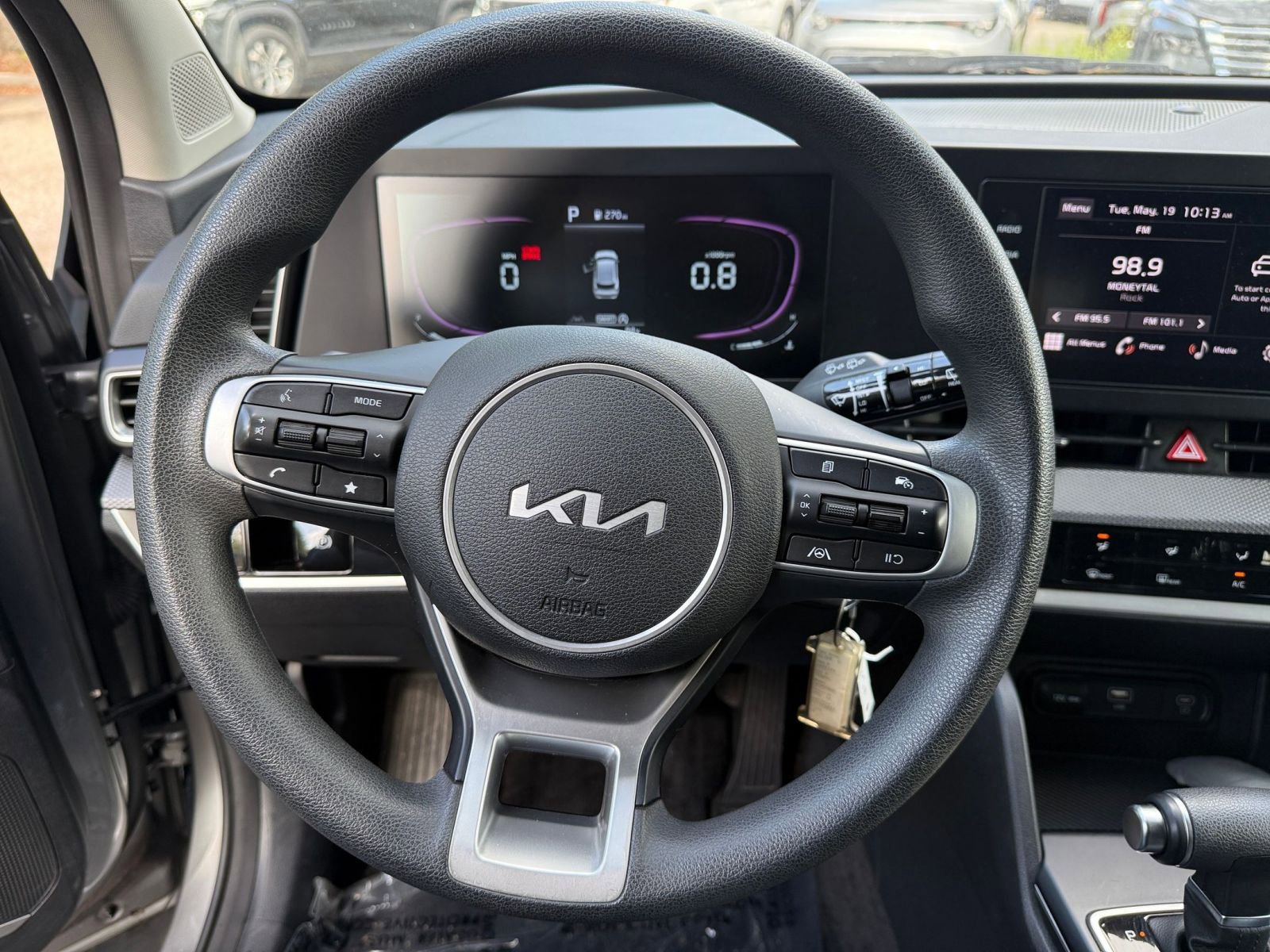 Used 2025 Kia Sportage LX FWD image 27