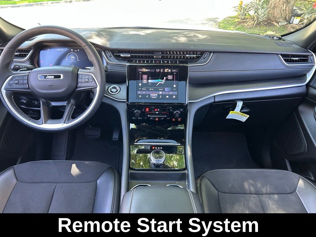 Certified 2024 Jeep Grand Cherokee Altitude image 13