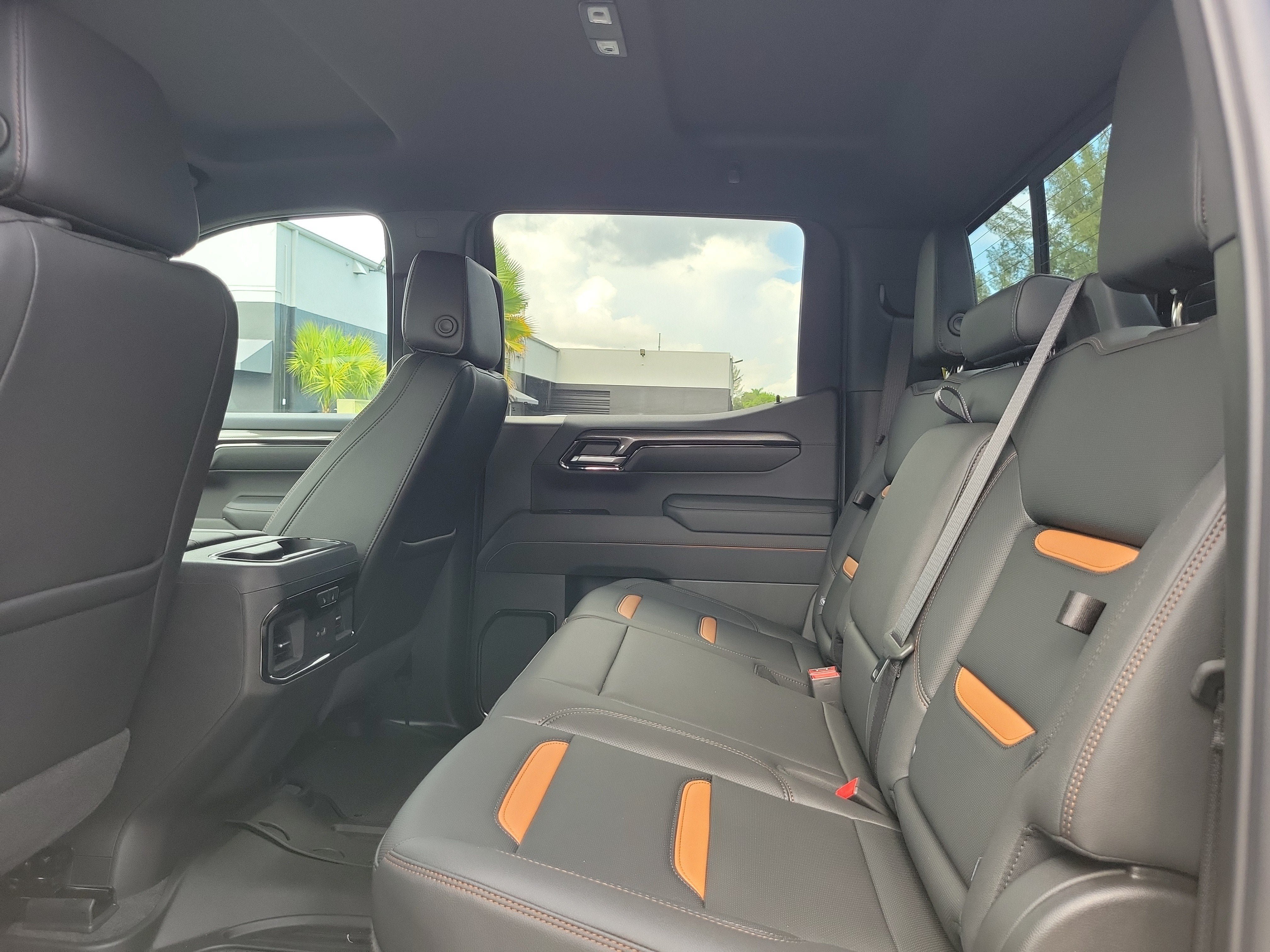 New 2026 GMC Sierra 1500 AT4 w/ AT4 Premium Package AWD/4WD image 6