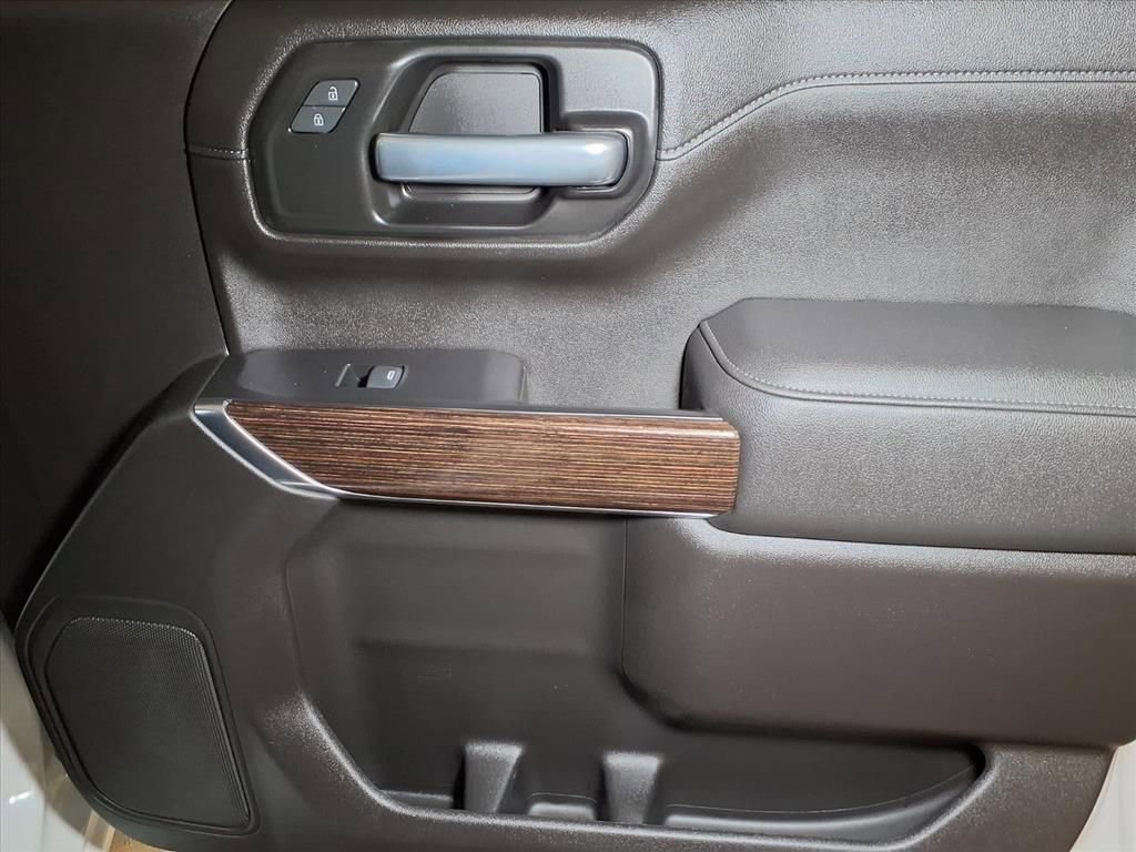 Used 2021 GMC Sierra 1500 Elevation w/ LPO, Elevation Black Package image 7