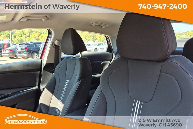 Used 2024 Hyundai Elantra SEL image 22