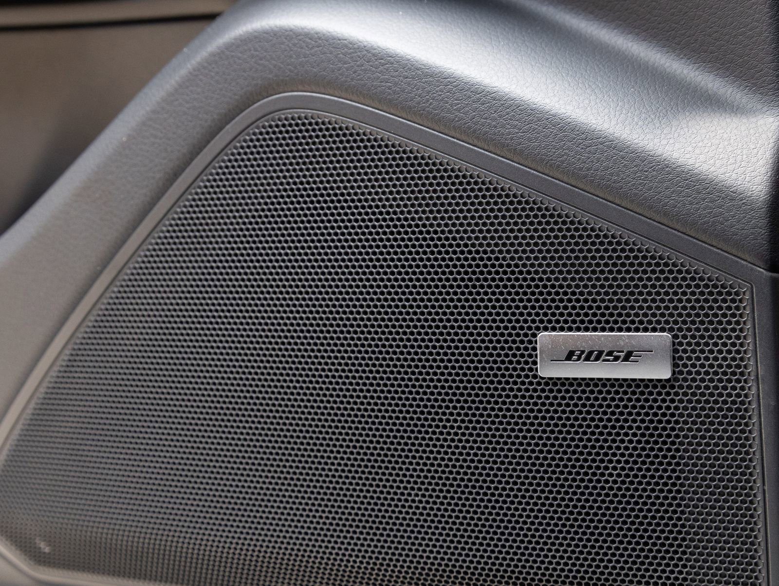 Certified 2025 Porsche Cayenne image 21