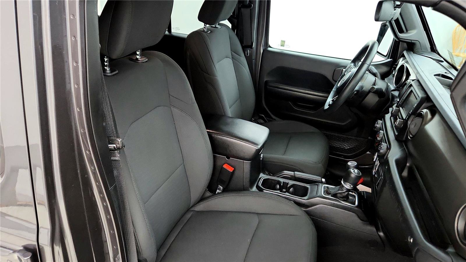 Used 2018 Jeep Wrangler Unlimited Sport S image 24