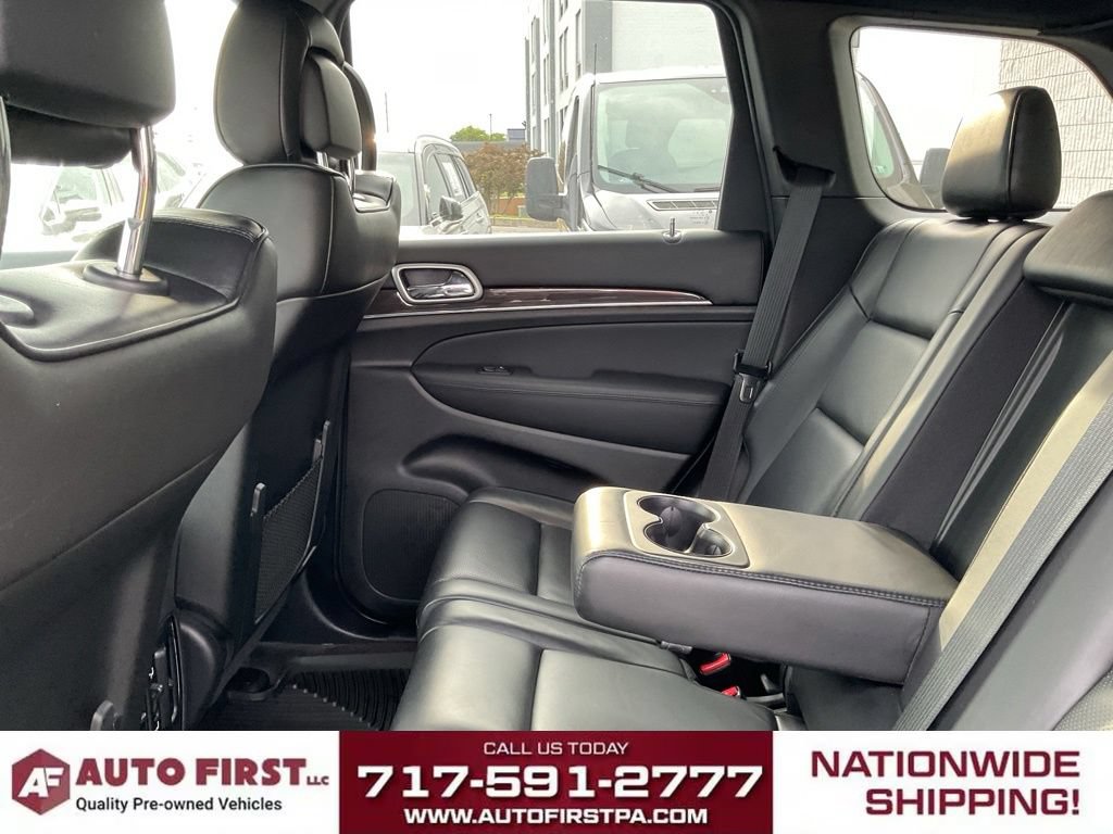 Used 2018 Jeep Grand Cherokee Overland AWD/4WD image 11