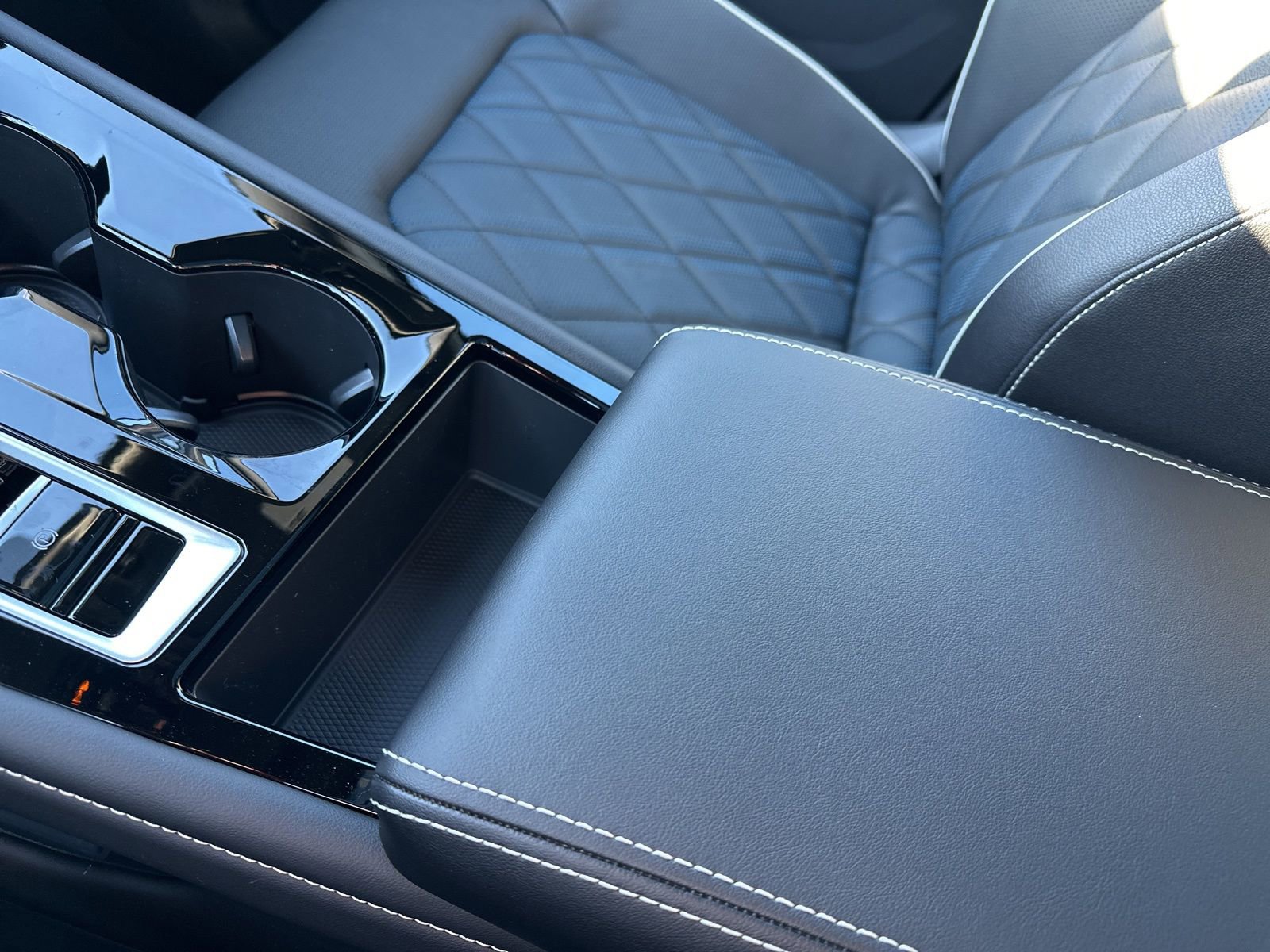 New 2026 Volkswagen Atlas Cross Sport SEL Premium R-Line image 52