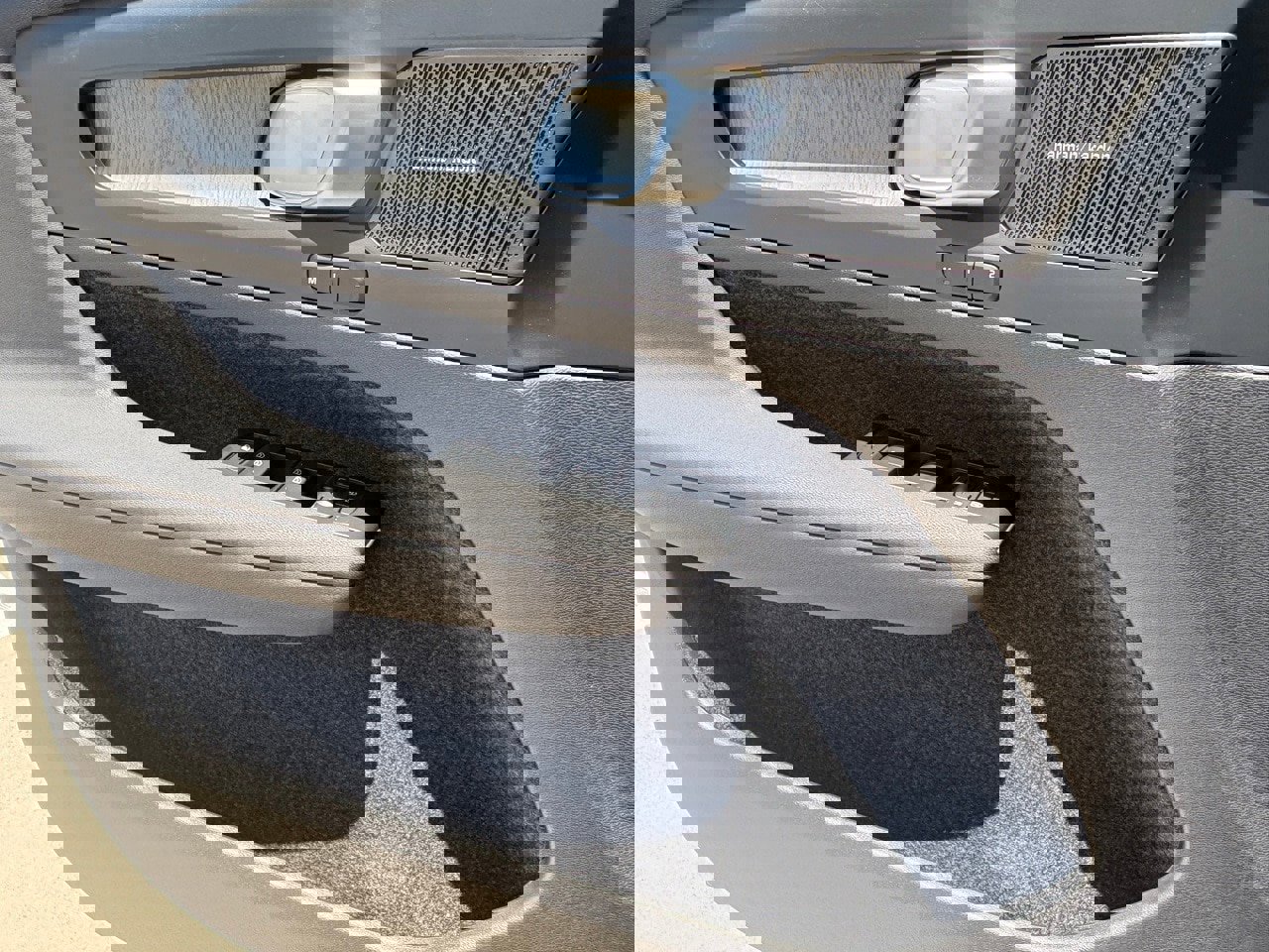 New 2026 Volvo XC40 B4 Plus w/ Protection Package Premier image 15