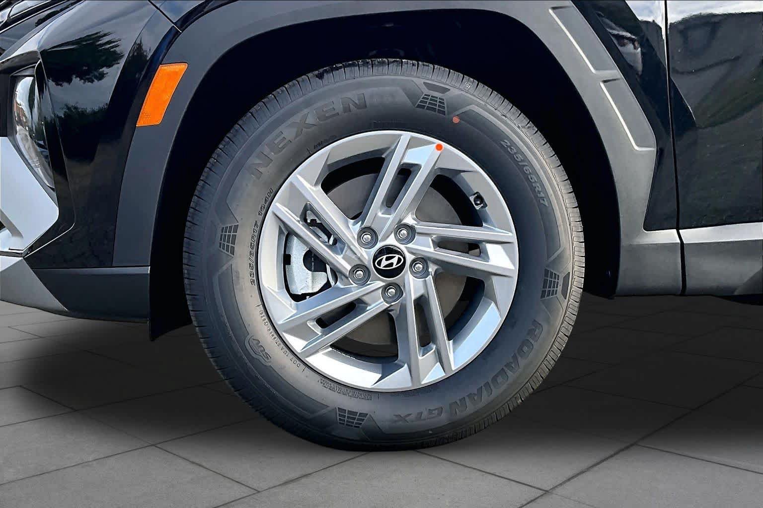 New 2026 Hyundai Tucson SE FWD image 9